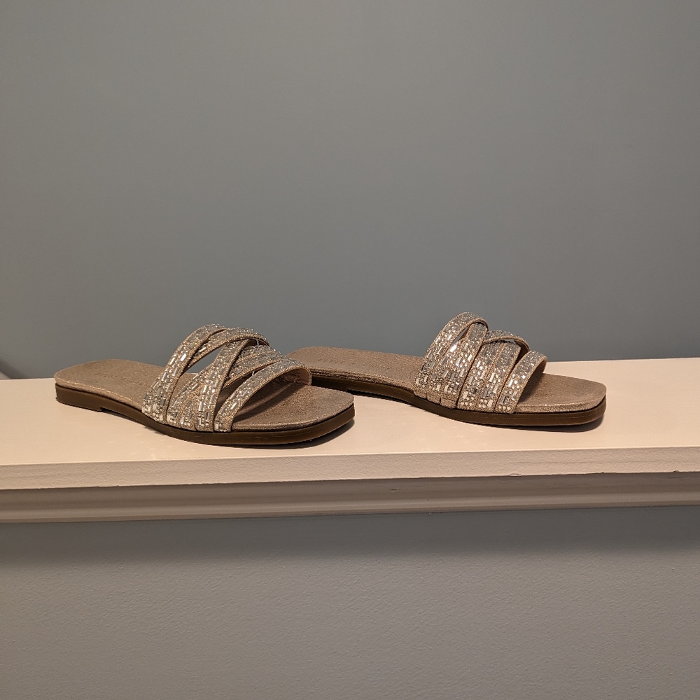 Kelly & Katie sandals